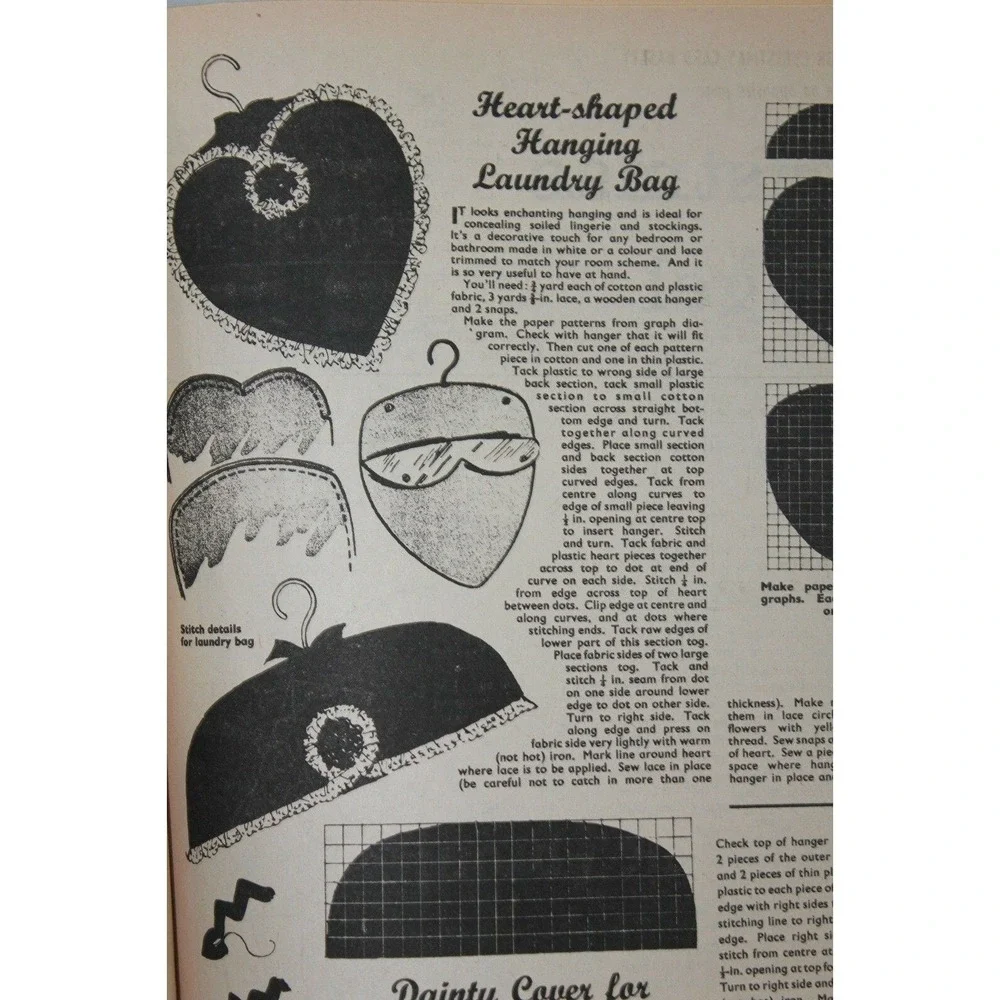The Poinsettia Library of Christmas Handicrafts Volume 3‎ Vintage 1976